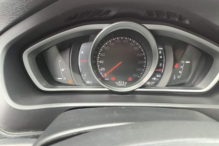 Used Volvo V40 2018 T3 Zhiya Edition Instrument Cluster