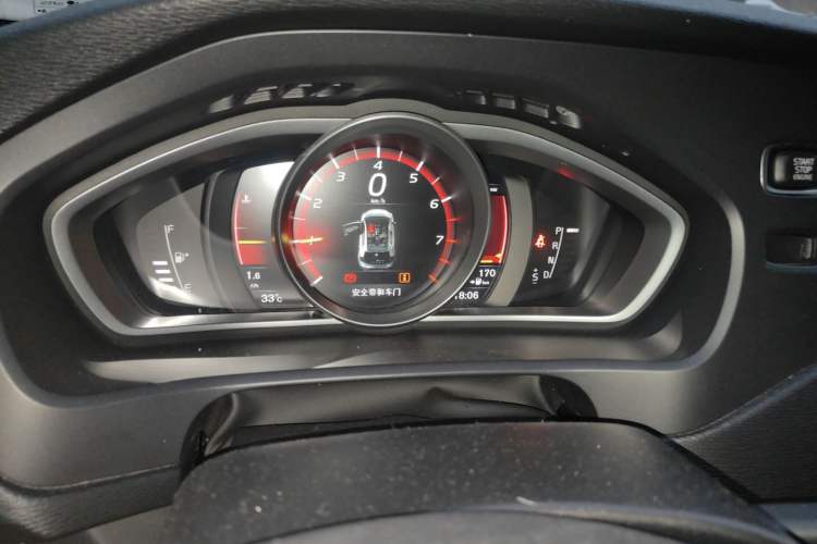 Used Volvo V40 2018 T3 Zhiyi Edition Instrument Cluster