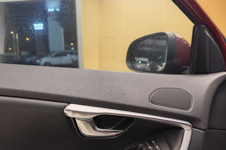 Used Volvo V40 2018 T3 Zhiyi Edition Interior 11