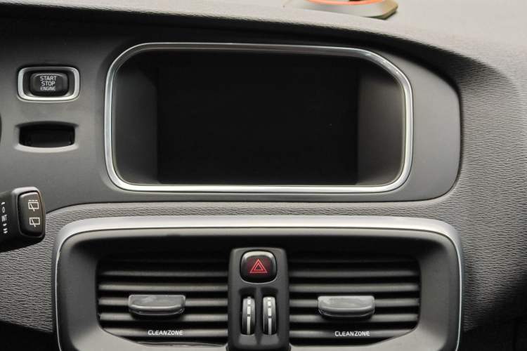 Used Volvo V40 2018 T3 Zhiyi Edition Interior 7