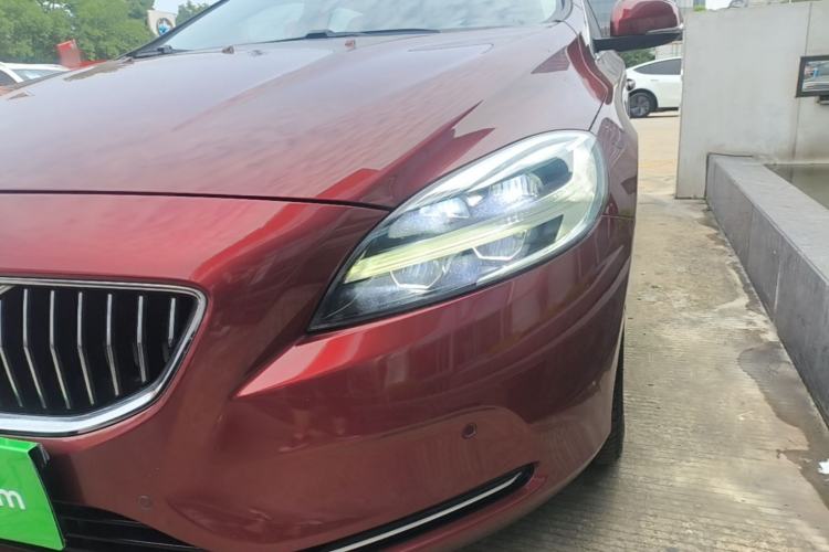 Used Volvo V40 2018 T3 Zhiya Edition Left Front Headlight