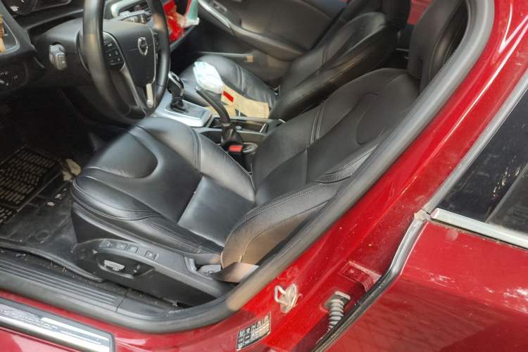 Used Volvo V40 2018 T4 Zhiya Edition Left Front Seat