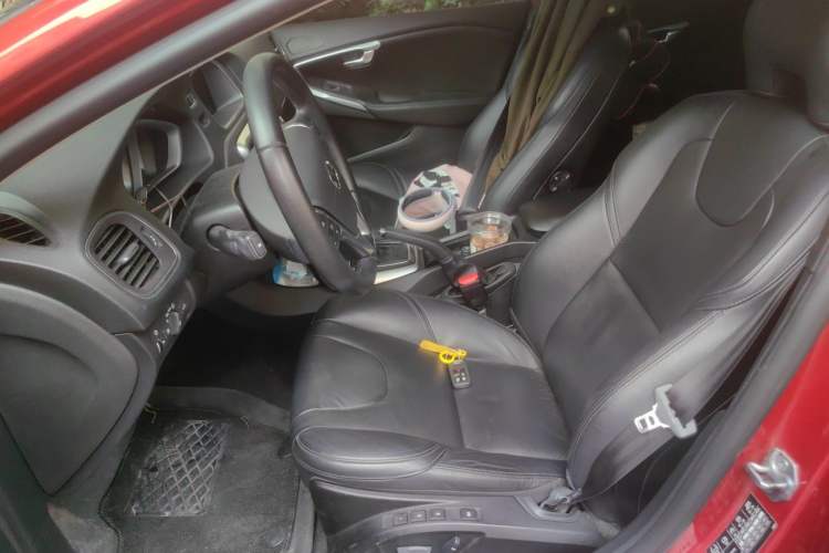 Used Volvo V40 2018 T3 Zhiya Edition Left Front Seat