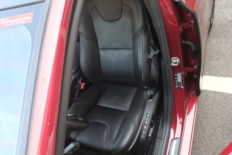 Used Volvo V40 2018 T3 Zhiyi Edition Left Front Seat