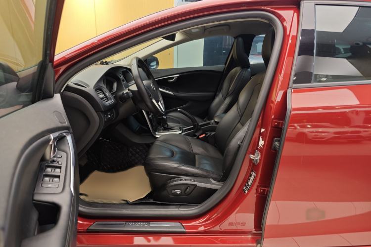 Used Volvo V40 2018 T3 Zhiyi Edition Left Front Seat