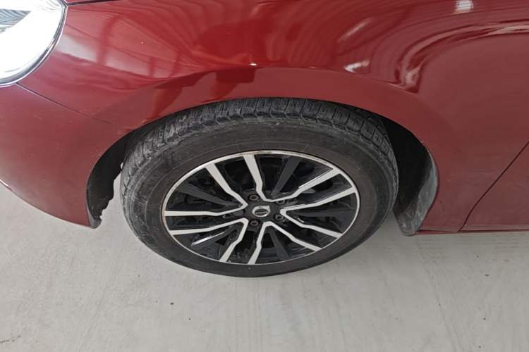 Used Volvo V40 2018 T3 Zhiyi Edition Left Front Wheel Hub