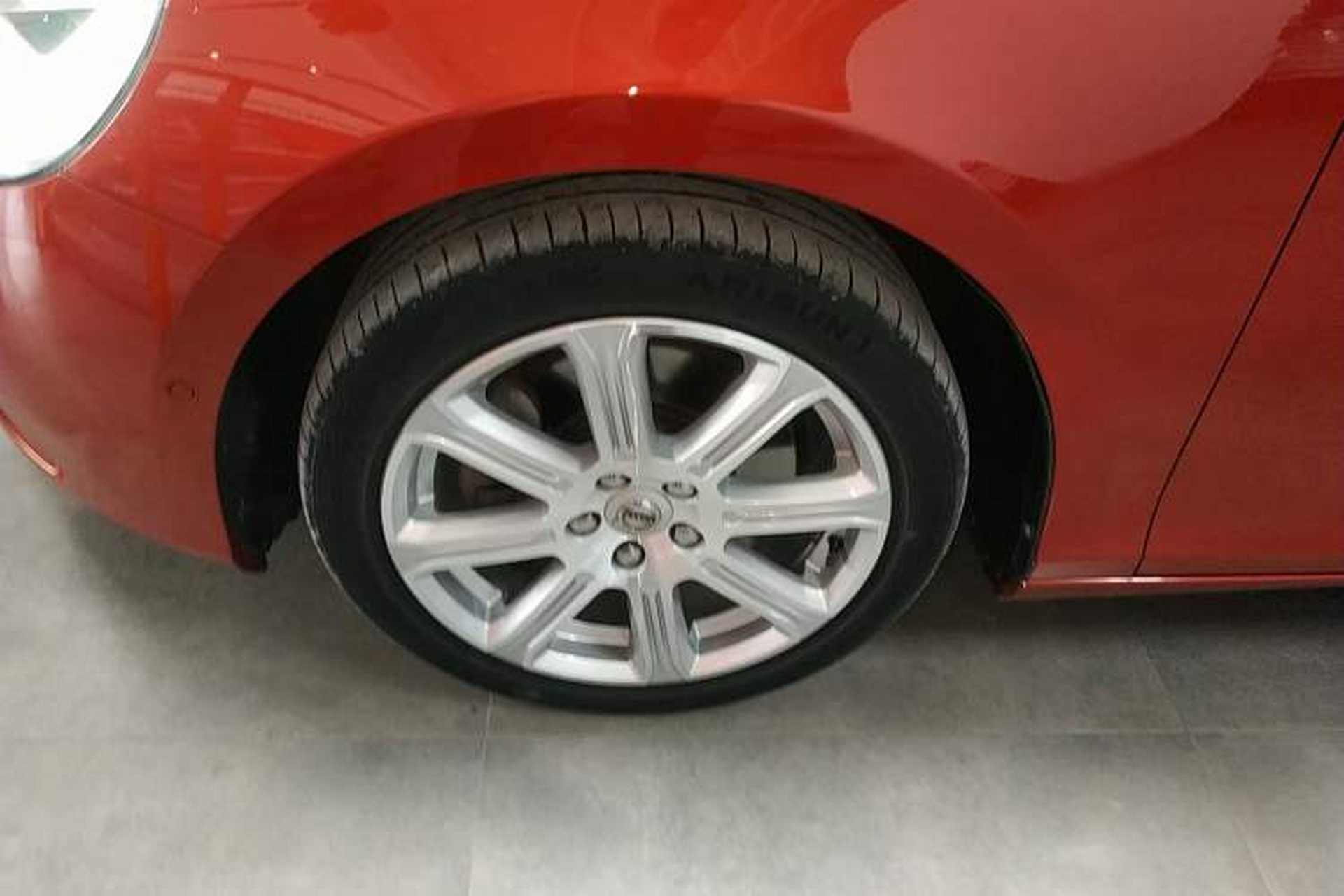 Used Volvo V40 2018 T3 Zhiya Edition Left Front Wheel Hub