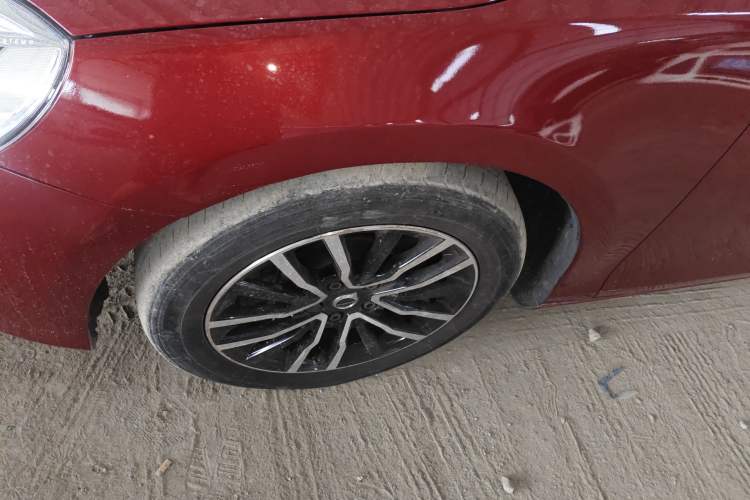 Used Volvo V40 2018 T3 Zhiyi Edition Left Front Wheel Hub