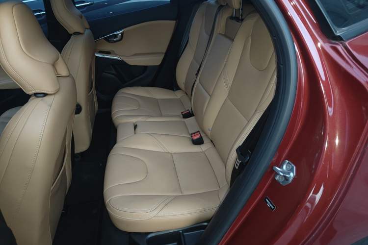 Used Volvo V40 2018 T3 Zhiyi Edition Left Rear Seat
