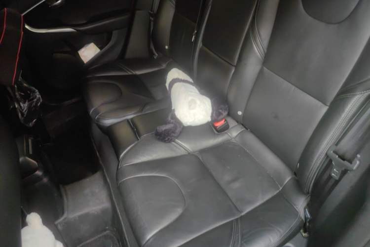 Used Volvo V40 2018 T3 Zhiya Edition Left Rear Seat