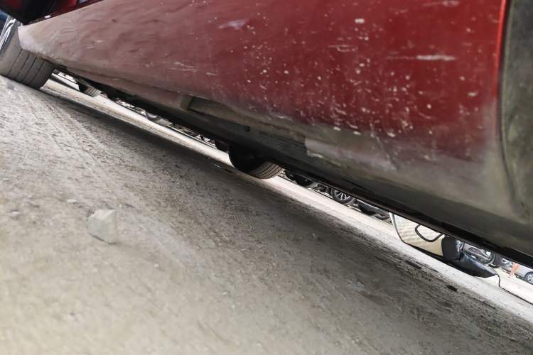 Used Volvo V40 2018 T3 Zhiyi Edition Left Side Sill