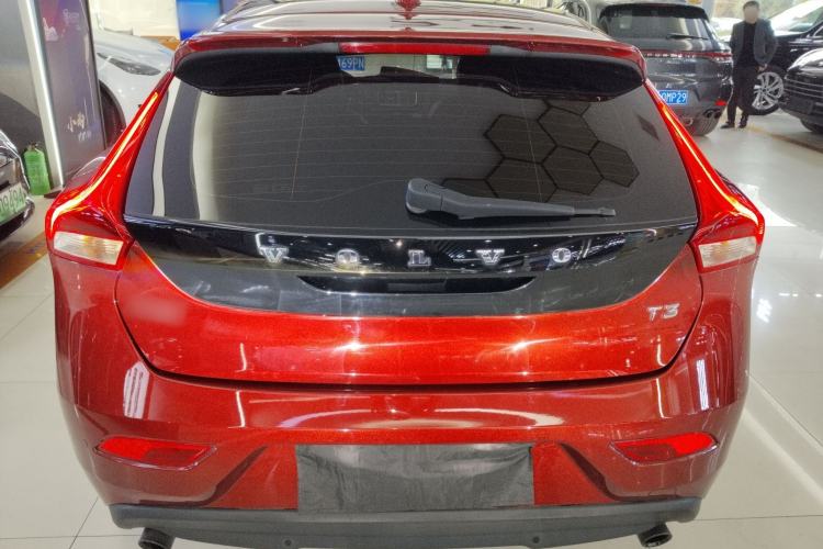 Used Volvo V40 2018 T3 Zhiyi Edition Rear