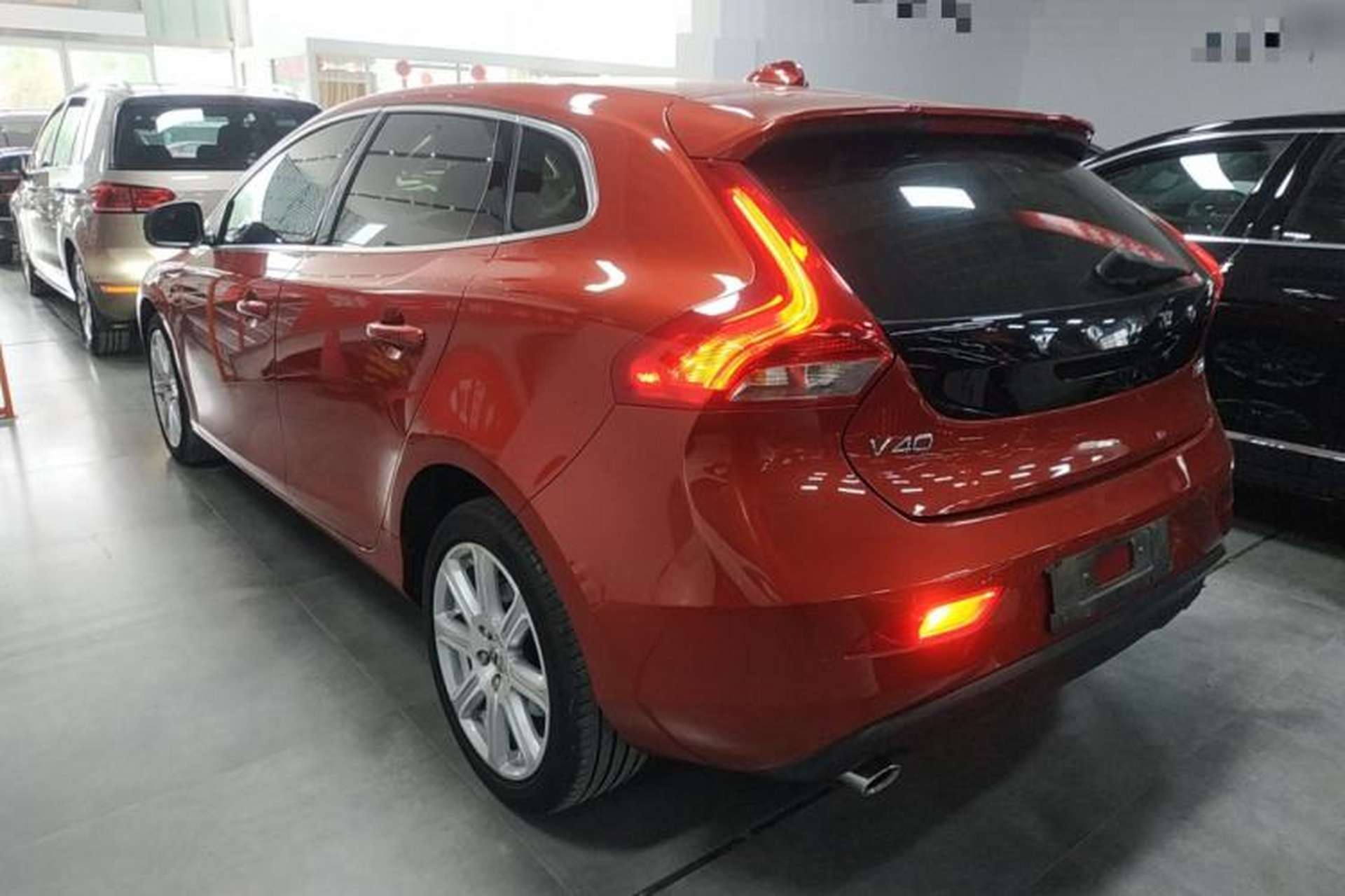 Used Volvo V40 2018 T3 Zhiya Edition Rear Left 45 Deg