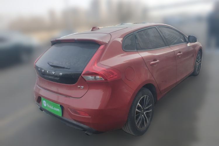 Used Volvo V40 2018 T3 Zhiya Edition Rear Right 45 Deg