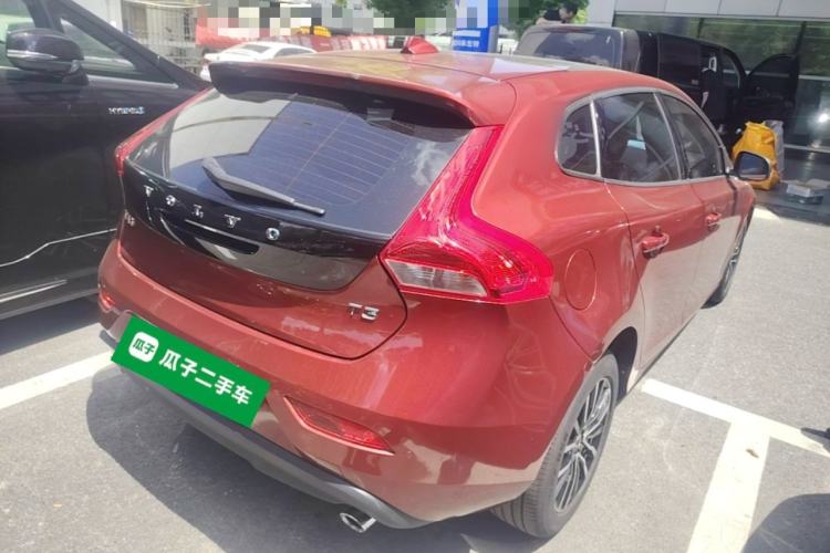 Used Volvo V40 2018 T3 Zhiyi Edition Rear Right 45 Deg