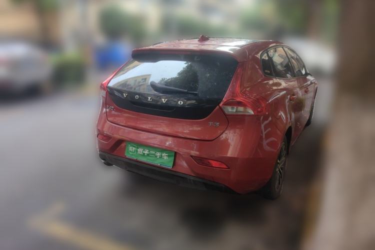 Used Volvo V40 2018 T3 Zhiya Edition Rear Right 45 Deg