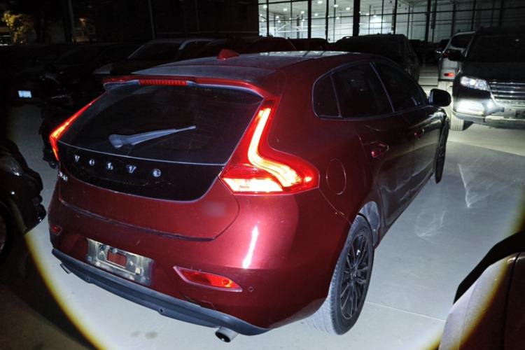 Used Volvo V40 2018 T3 Zhiyi Edition Rear Right 45 Deg