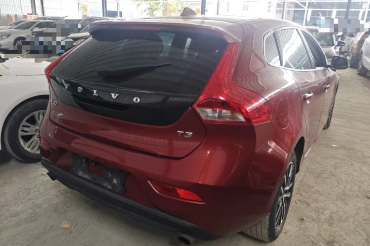 Used Volvo V40 2018 T3 Zhiyi Edition Rear Right 45 Deg