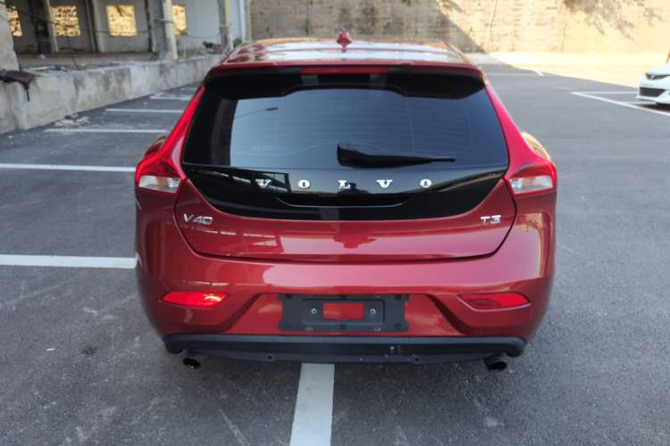 Used Volvo V40 2018 T3 Zhiyi Edition Rear