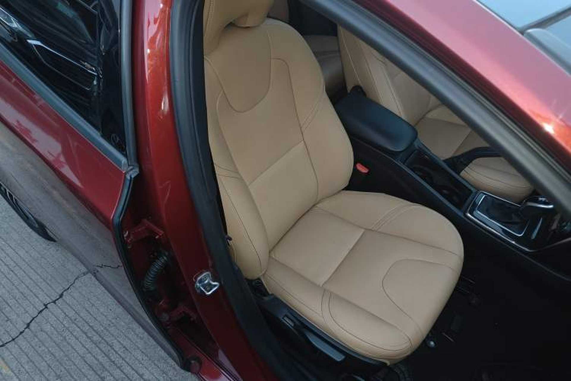 Used Volvo V40 2018 T3 Zhiyi Edition Right Front Seat