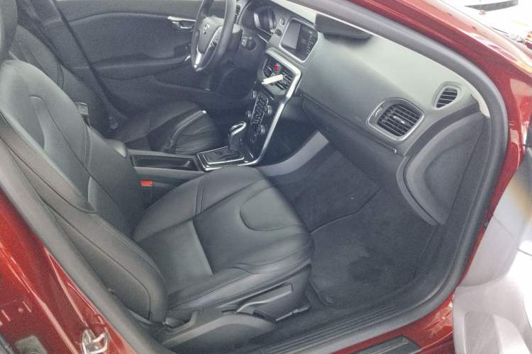 Used Volvo V40 2018 T3 Zhiyi Edition Right Front Seat