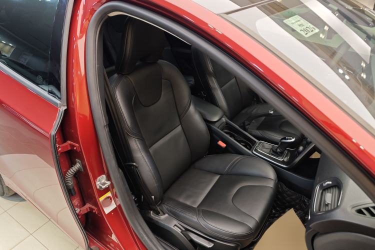 Used Volvo V40 2018 T3 Zhiyi Edition Right Front Seat
