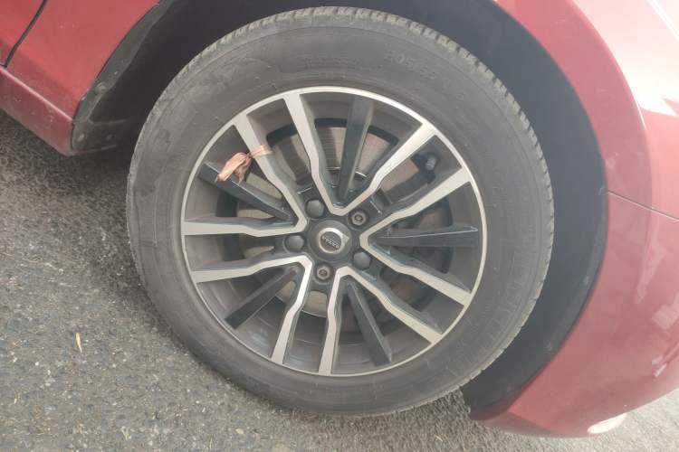 Used Volvo V40 2018 T3 Zhiya Edition Right Front Wheel Hub
