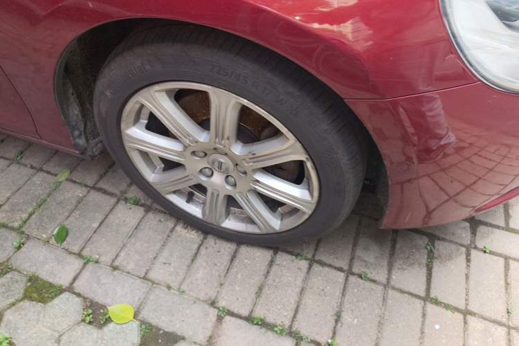Used Volvo V40 2018 T4 Zhiya Edition Right Front Wheel Hub
