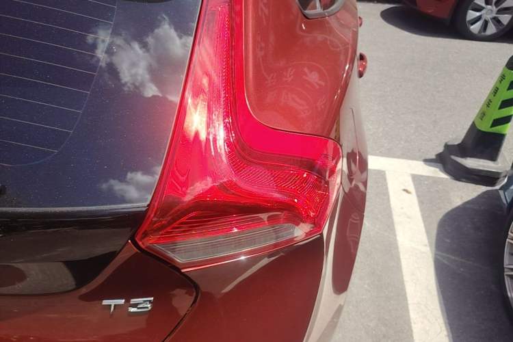 Used Volvo V40 2018 T3 Zhiyi Edition Right Rear Taillight