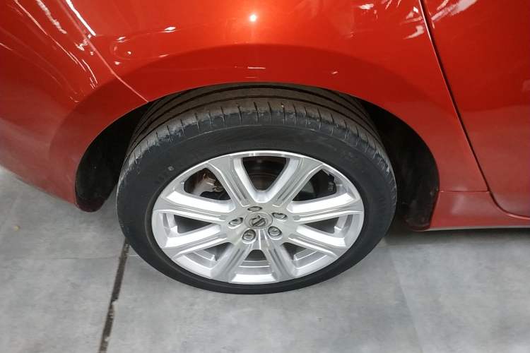 Used Volvo V40 2018 T3 Zhiya Edition Right Rear Wheel Hub