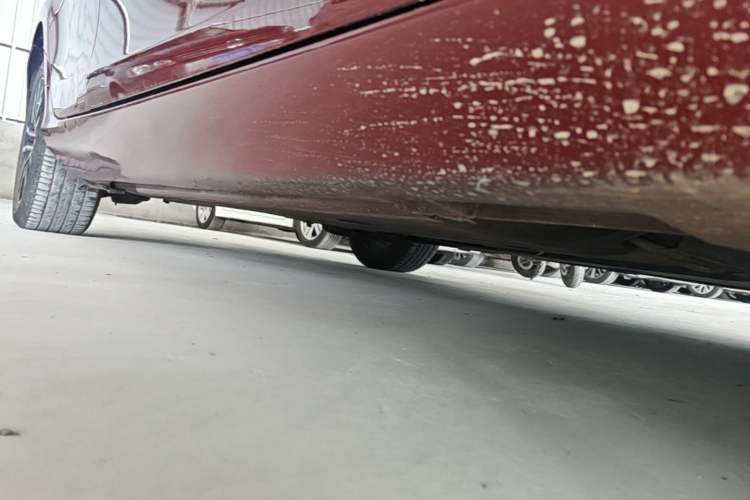 Used Volvo V40 2018 T3 Zhiyi Edition Right Side Sill