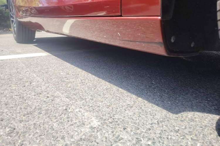 Used Volvo V40 2018 T3 Zhiyi Edition Right Side Sill