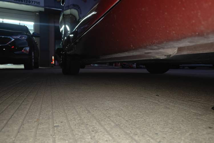 Used Volvo V40 2018 T3 Zhiyi Edition Right Side Sill