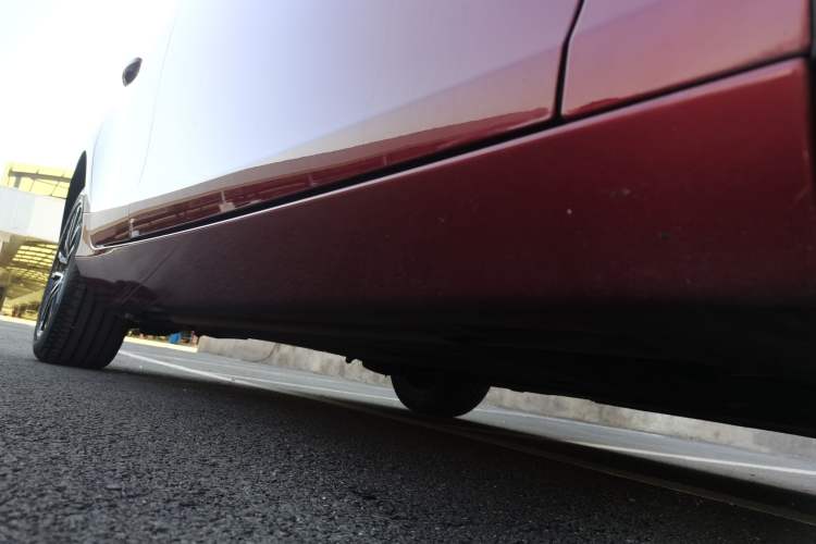Used Volvo V40 2018 T3 Zhiyi Edition Right Side Sill
