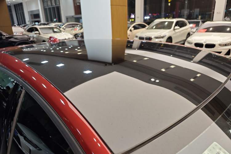 Used Volvo V40 2018 T3 Zhiyi Edition Roof