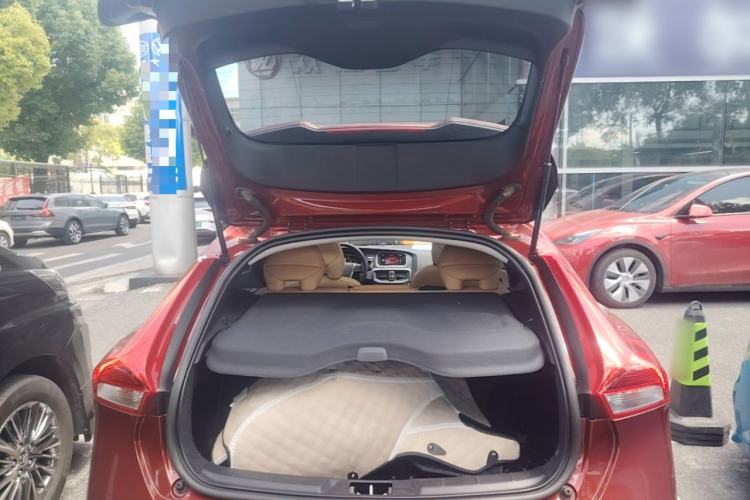 Used Volvo V40 2018 T3 Zhiyi Edition Trunk