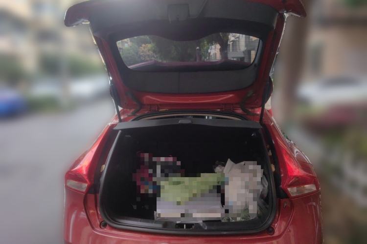 Used Volvo V40 2018 T3 Zhiya Edition Trunk