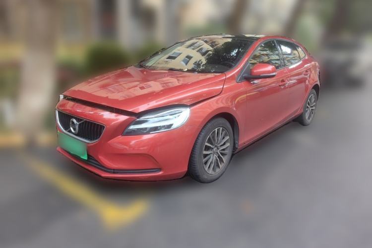 Used Volvo V40 2018 T3 Zhiya Edition Guazi used car, China used car export, Used car for sale, Used  cars, Cheapest cars for sale