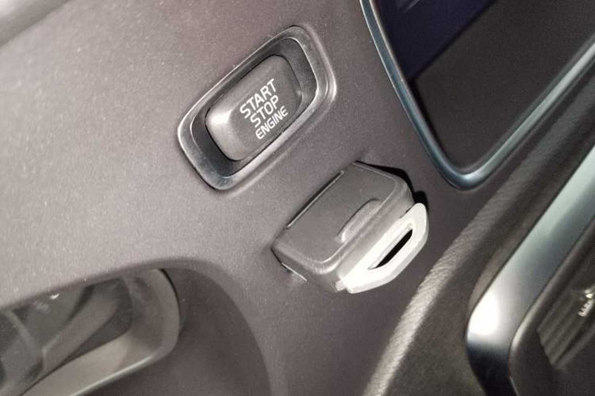 Used Volvo V40 2018 T3 Zhiyi Edition Vehicle Key
