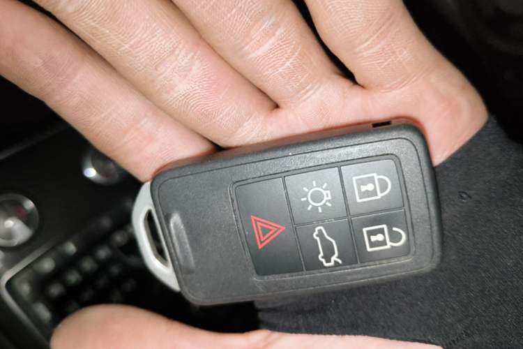 Used Volvo V40 2018 T3 Zhiyi Edition Vehicle Key