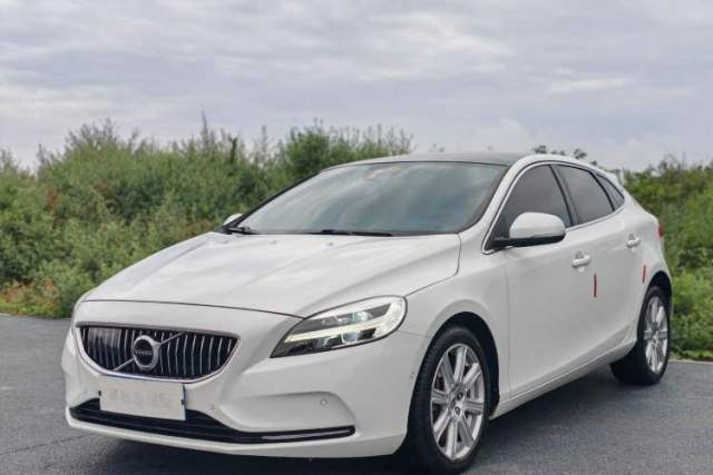 Used Volvo V40 2018 T3 Zhiya Edition