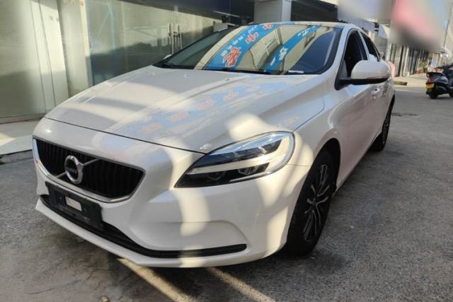 Used Volvo V40 2018 T3 Zhiyi Edition