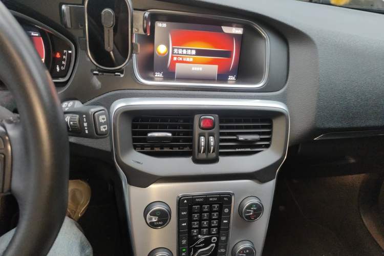 Used Volvo V40 2018 T3 Zhiya Edition Audio And AC Panel