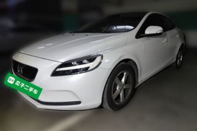 Used Volvo V40 2018 T3 Smart Edition