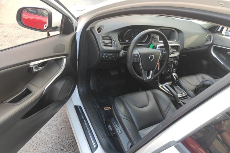 Used Volvo V40 2018 T3 Zhiyi Edition Driver Seat