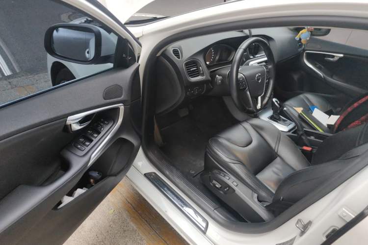 Used Volvo V40 2018 T3 Zhiya Edition Driver Seat