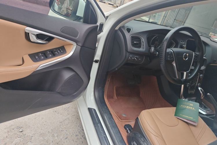 Used Volvo V40 2018 T3 Zhiyi Edition Driver Seat