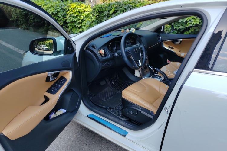 Used Volvo V40 2018 T3 Zhiya Edition Driver Seat