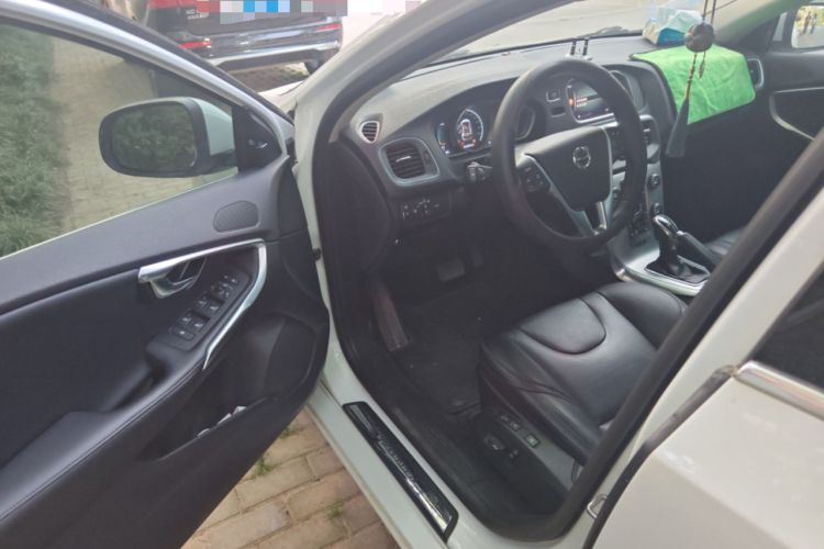 Used Volvo V40 2018 T3 Zhiya Edition Driver Seat