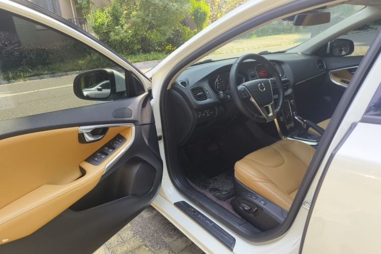 Used Volvo V40 2018 T3 Zhiyi Edition Driver Seat